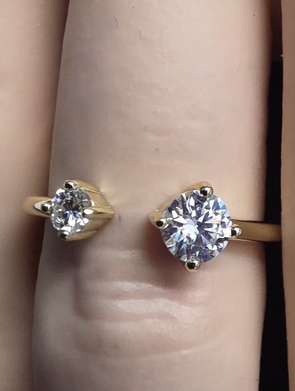 Gold Tone S925 Sterling Silver Moissanite Bypass Ring Size 7